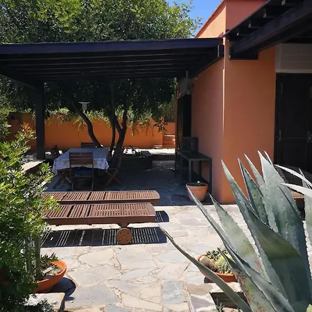 La Pelosa Holiday home *